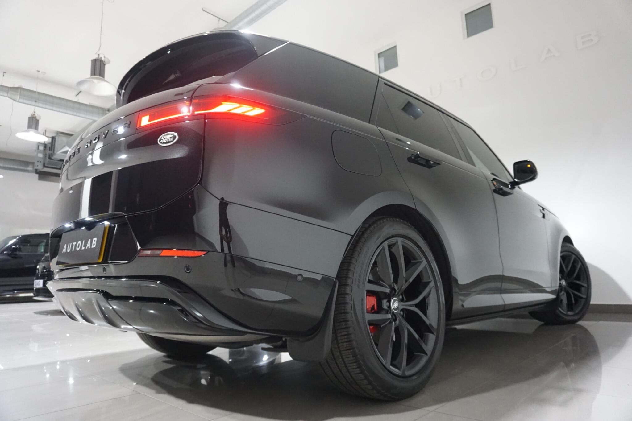 Land Rover Range Rover Sport 3.0 D300 MHEV Dynamic SE Auto 4WD Euro 6 (s/s) 5dr